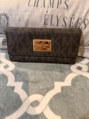Michael Kors Brown with Gold Plate MK Logo Continental Wallet